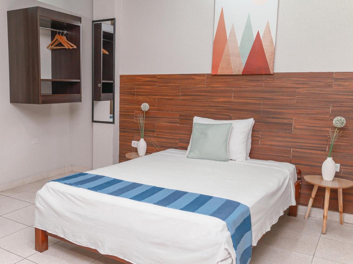 Leveint Executive Hotel Pucallpa Kültér fotó